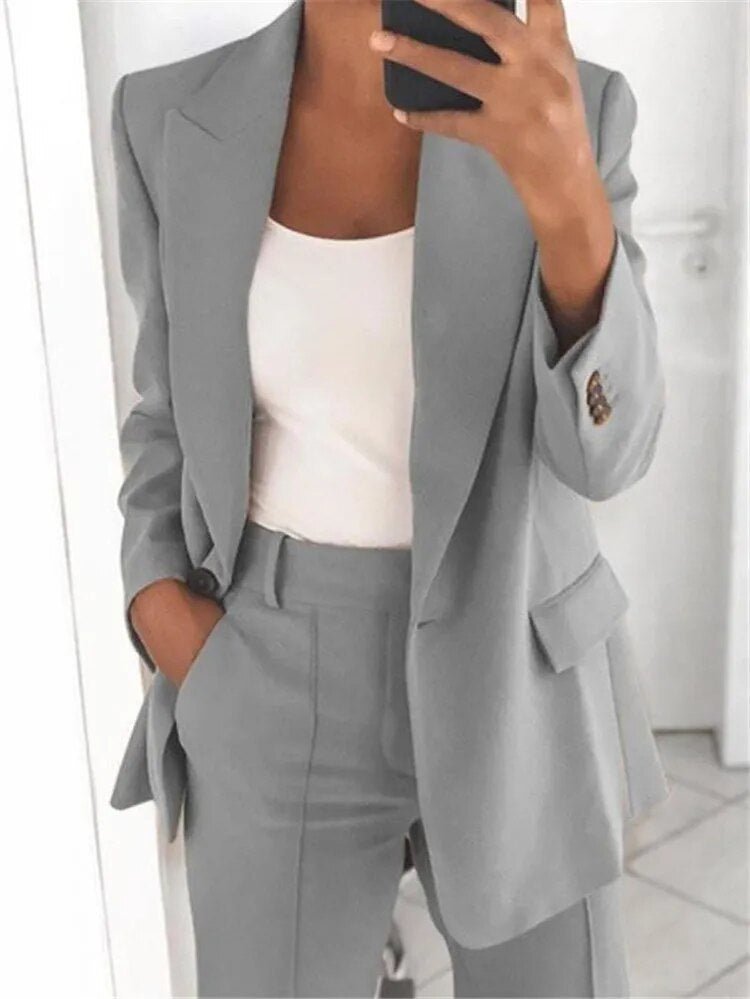 Elegant Comfort Women's Suit