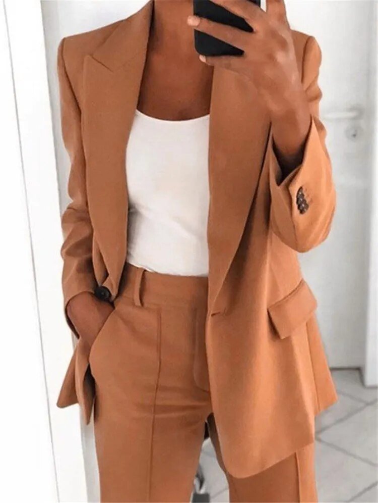 Elegant Comfort Women's Suit