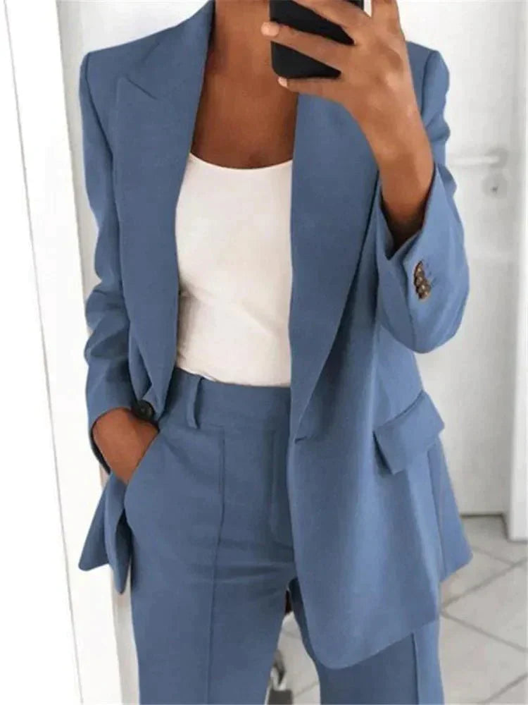 Elegant Comfort Women's Suit