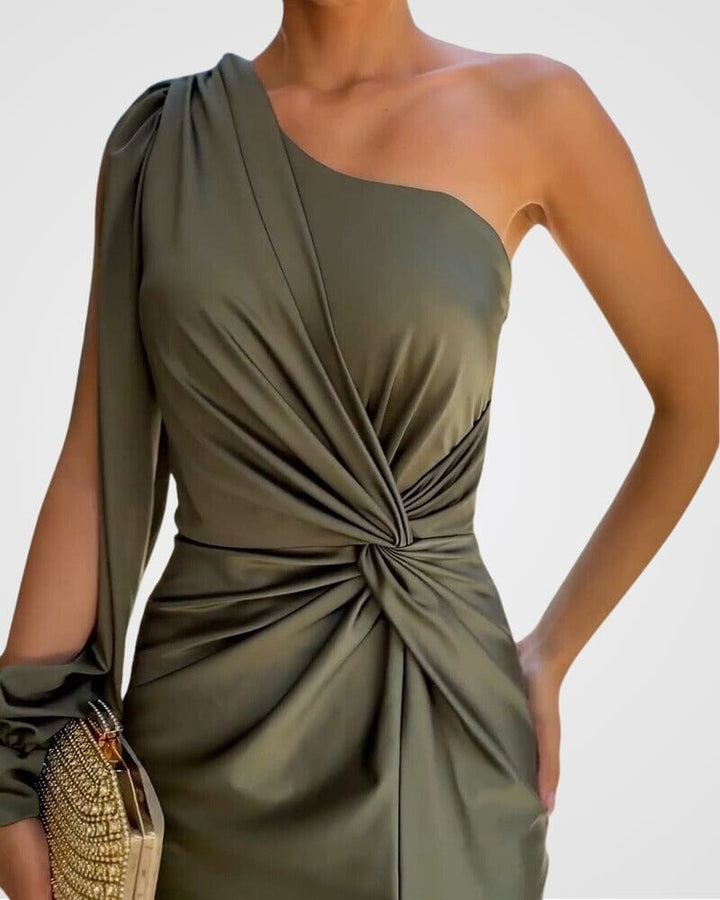 Elegant Curve Cocktail Dress