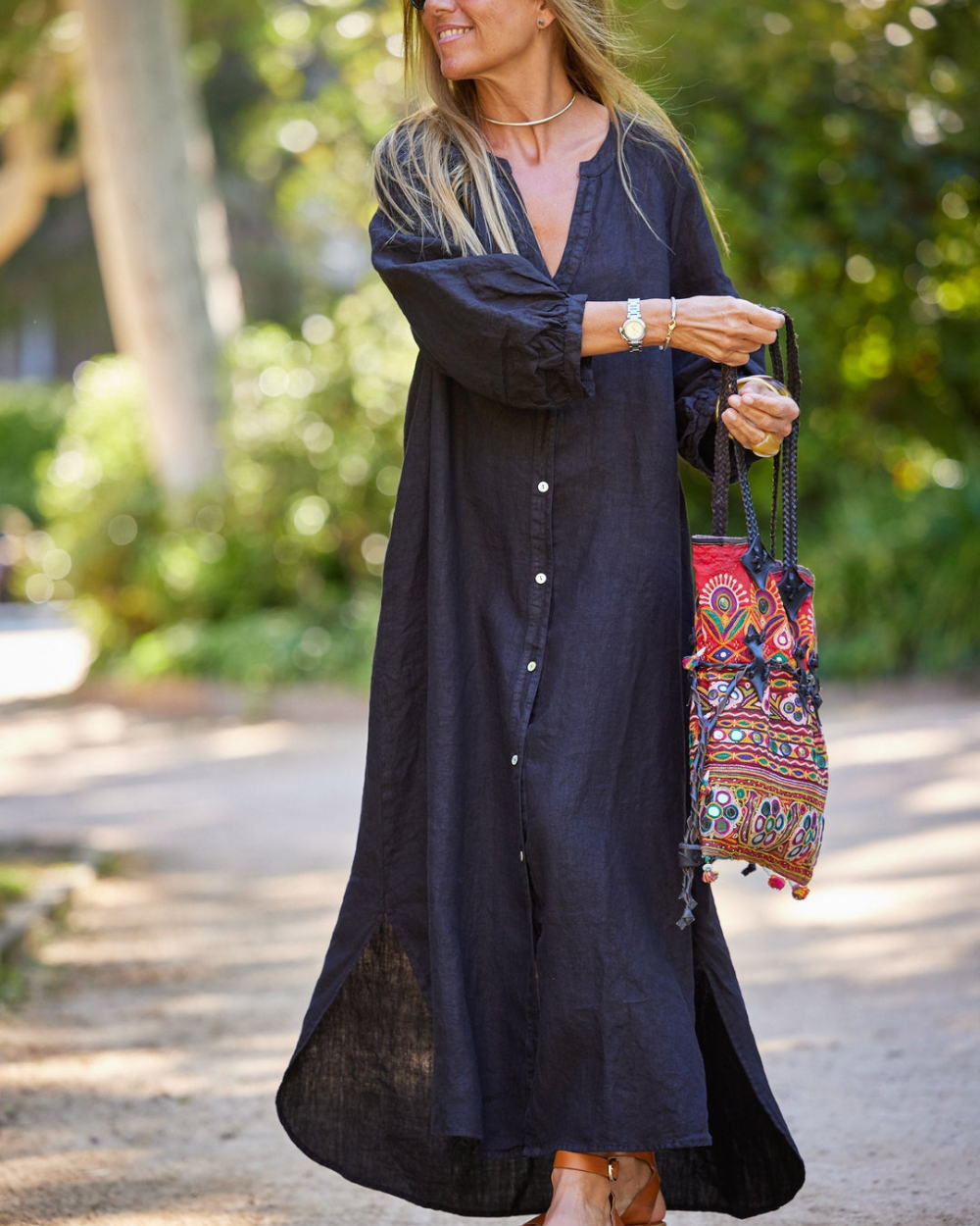 Figure-Enhancing Linen Summer Dress