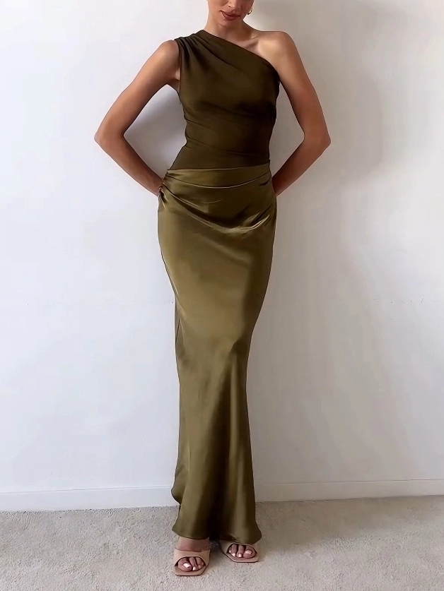 Stunning One-Shoulder Maxi Elegance