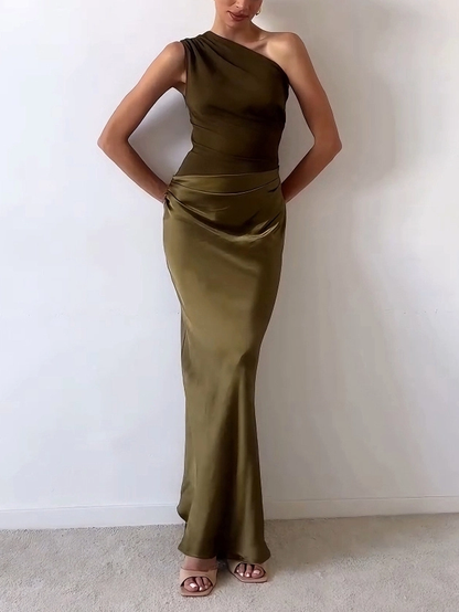 Stunning One-Shoulder Maxi Elegance