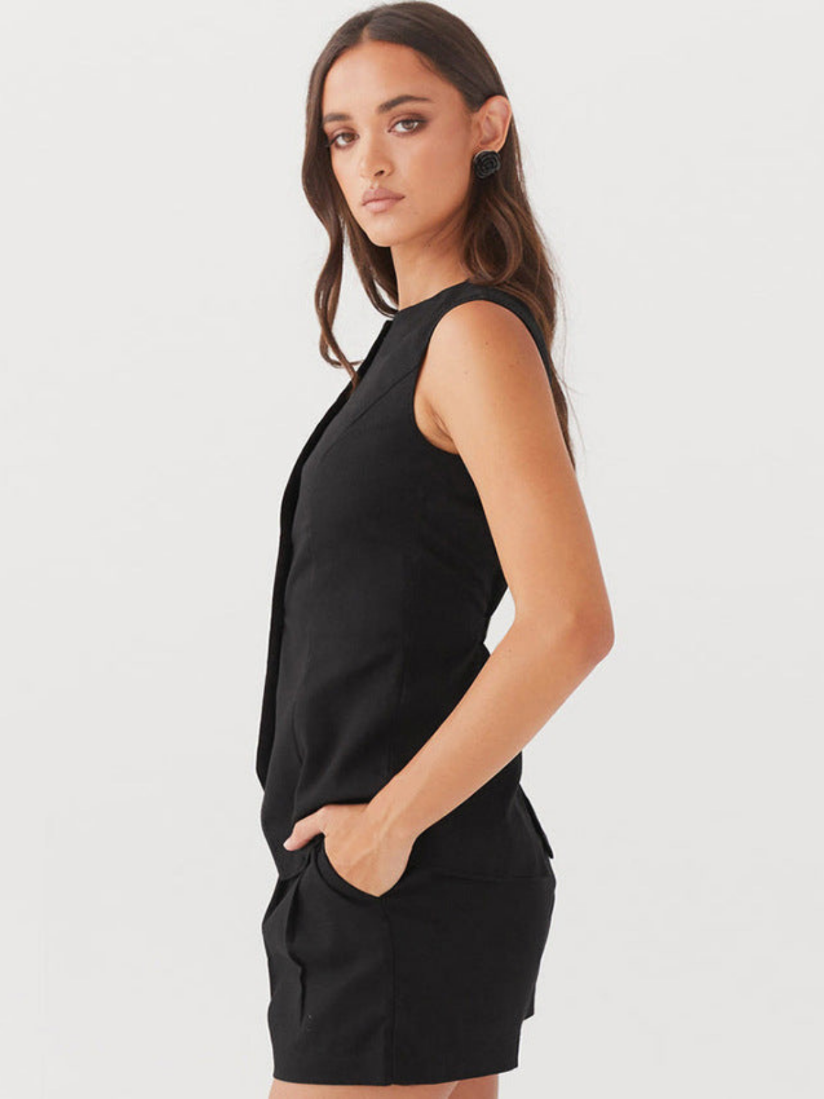 Timeless Linen Vest for Versatile Elegance