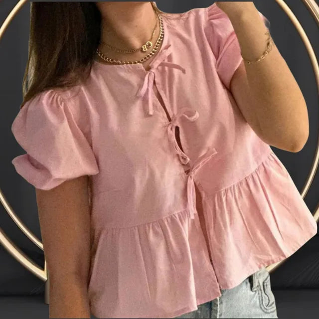 Effortlessly Chic Leopard Statement Blouse
